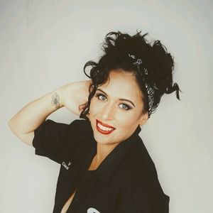 Meet your Posher, Sandra